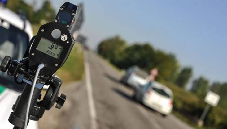OPREZ NA CESTAMA: Najavljene radarske kontrole u Gračanici i upozorenje vozačima