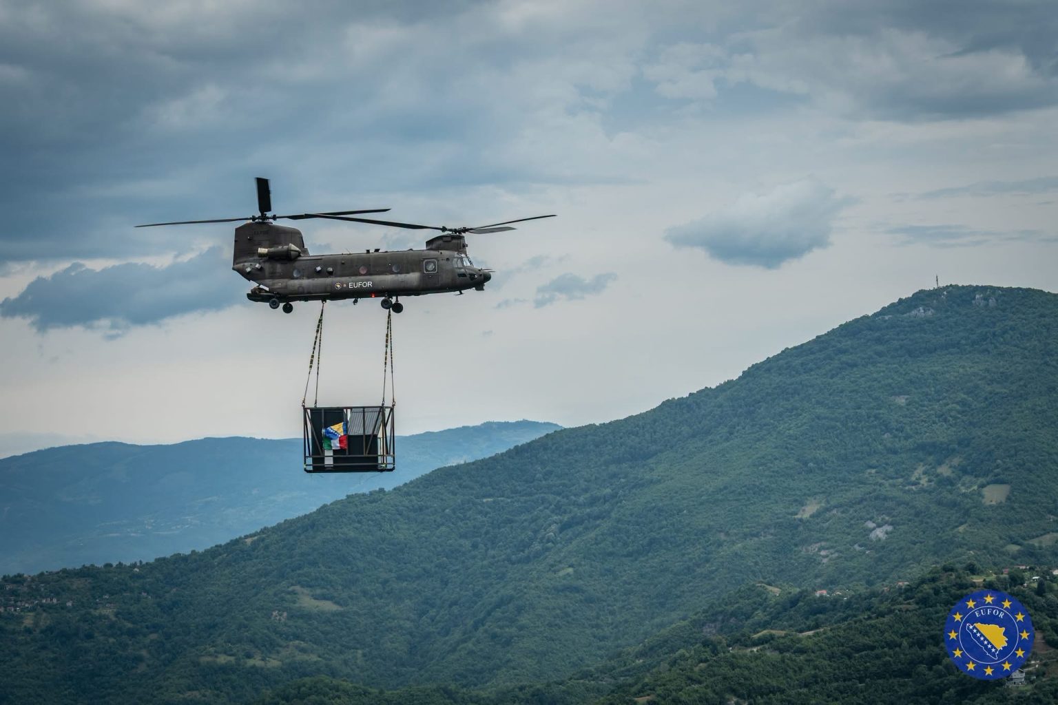 Operacija „Arx Alpina“: Helikopterom CH-47 postavili novi bivak na Prenju